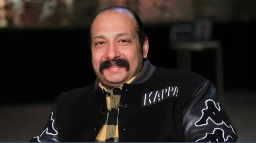 آخرهم محمد ثروت ..  فنانون تعرضوا لأزمات بسبب زلات اللسان