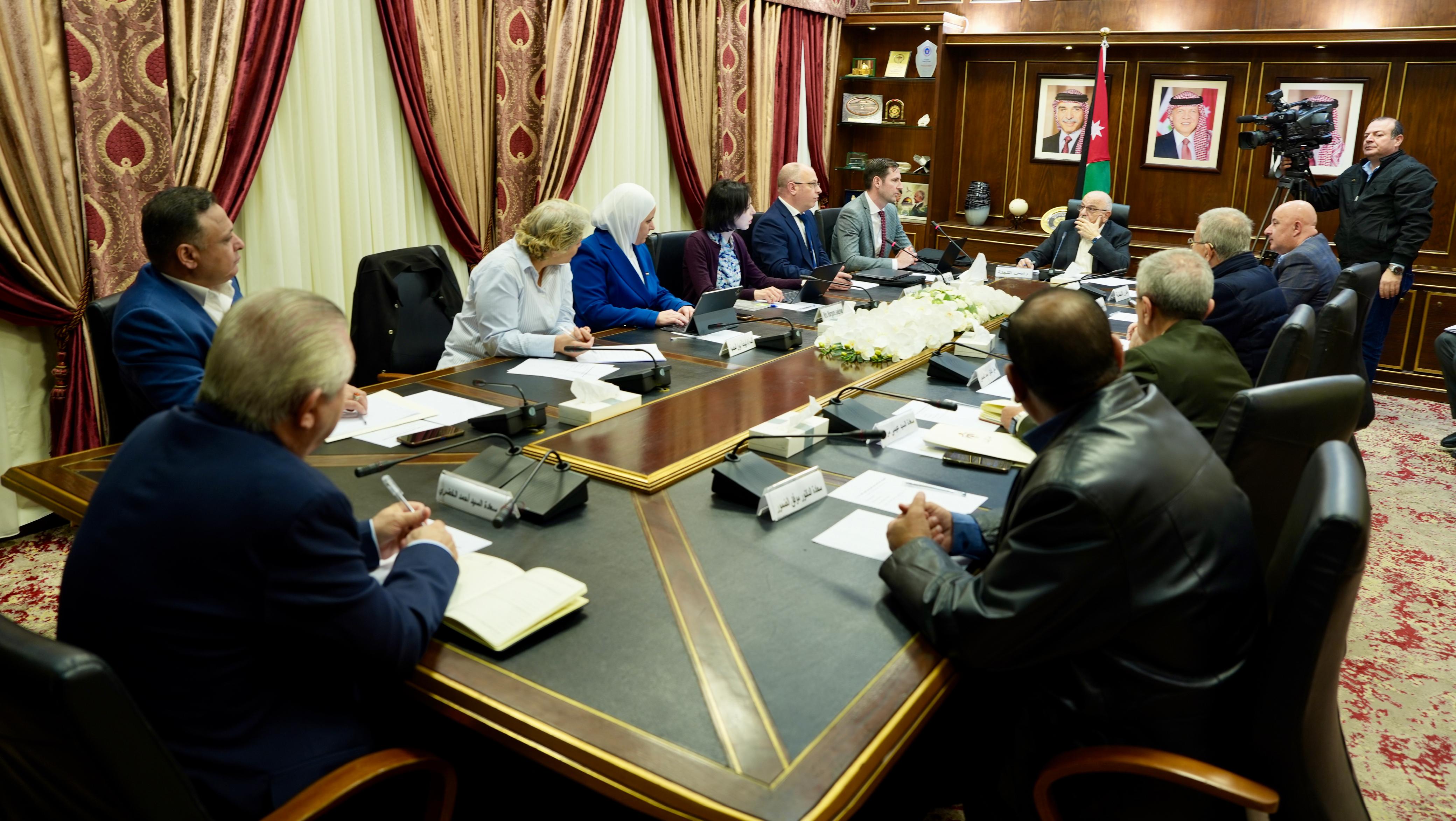 مالية الأعيان تلتقي فريقاً من مكتب التدقيق الوطني البريطاني