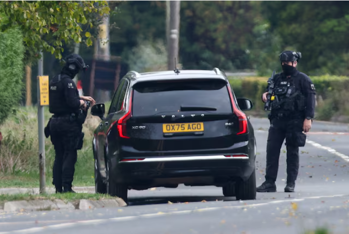 سكاي: طهران تنفي مزاعم علاقتها باعتقالات عند قاعدة فيرفورد البريطانية