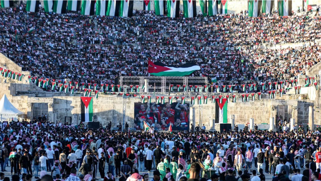 الأردنيون يضبطون منبهاتهم ..  السادسة صباحًا موعد مؤازرة النشامى أمام الجزائر