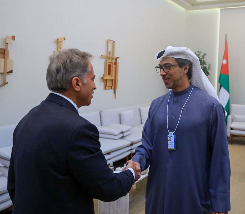 حسان يشارك بالقمة العالمية للحكومات ويبحث مع الشيخ منصور بن زايد تعزيز التعاون