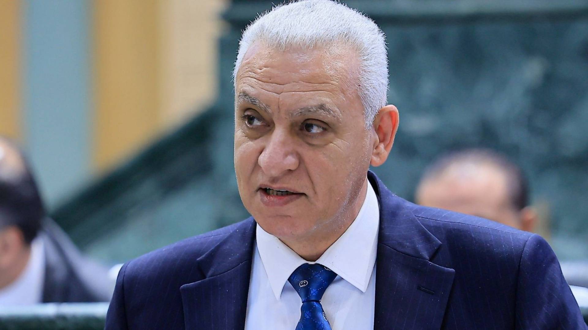 العموش: الأردنيون اعتادوا خوازيق الحكومة فابقوا على اسم الدوار