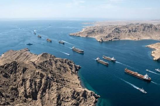 الجيش الأمريكي: إيران لا تسيطر على مضيق هرمز 