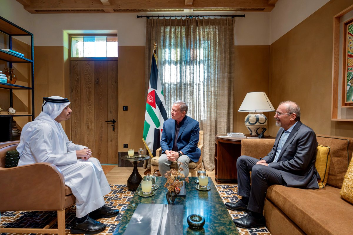 الملك يستقبل رئيس مجلس الوزراء وزير الخارجية القطري
