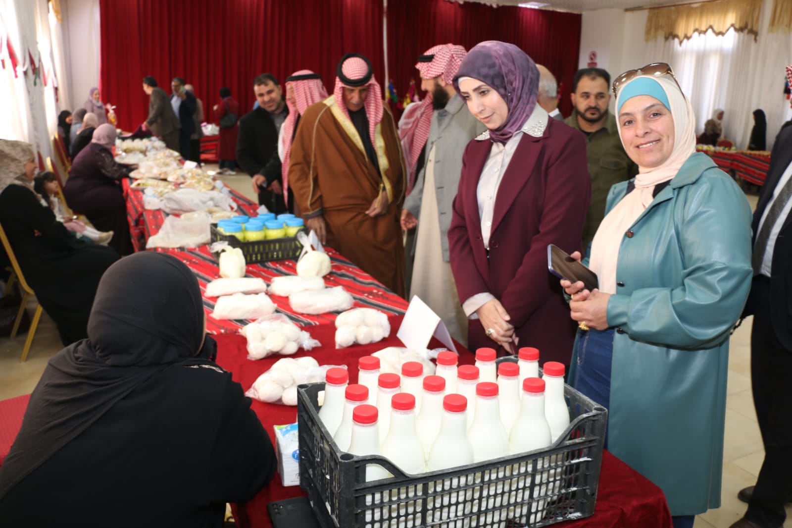 السلامين تفتتح بازار إبداعات المتسربين في الراجف