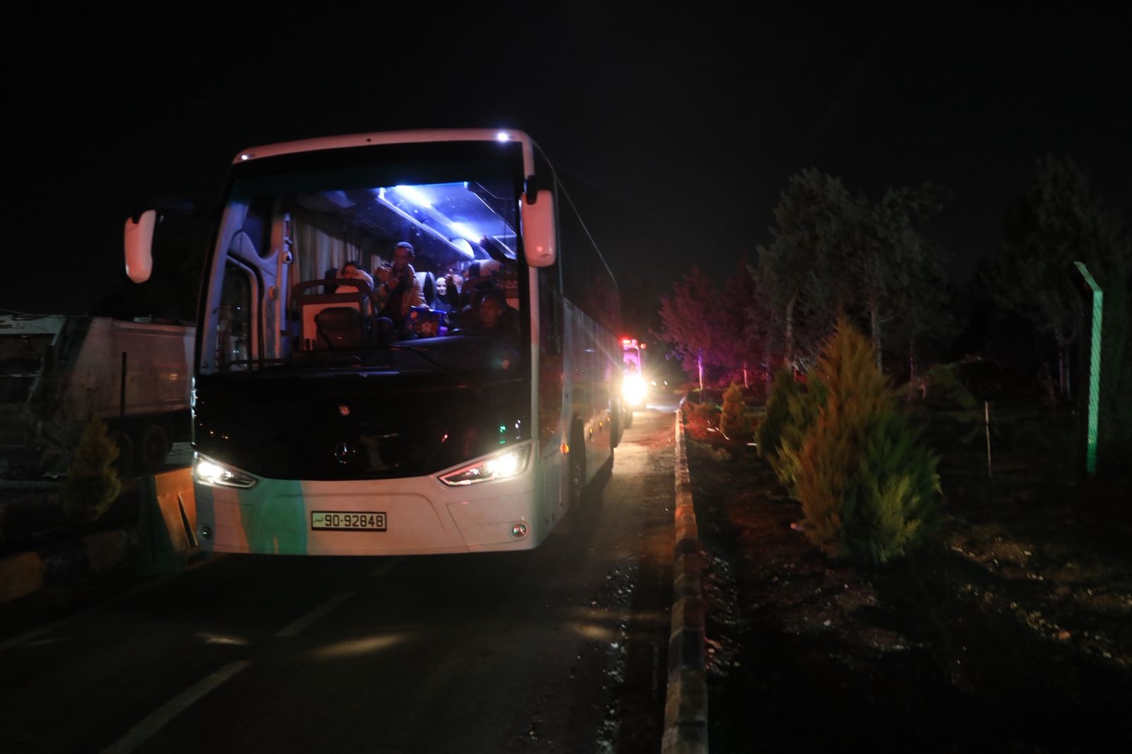 الجيش: إجلاء الدفعة الـ 20 من أطفال غزة المرضى للعلاج في الأردن