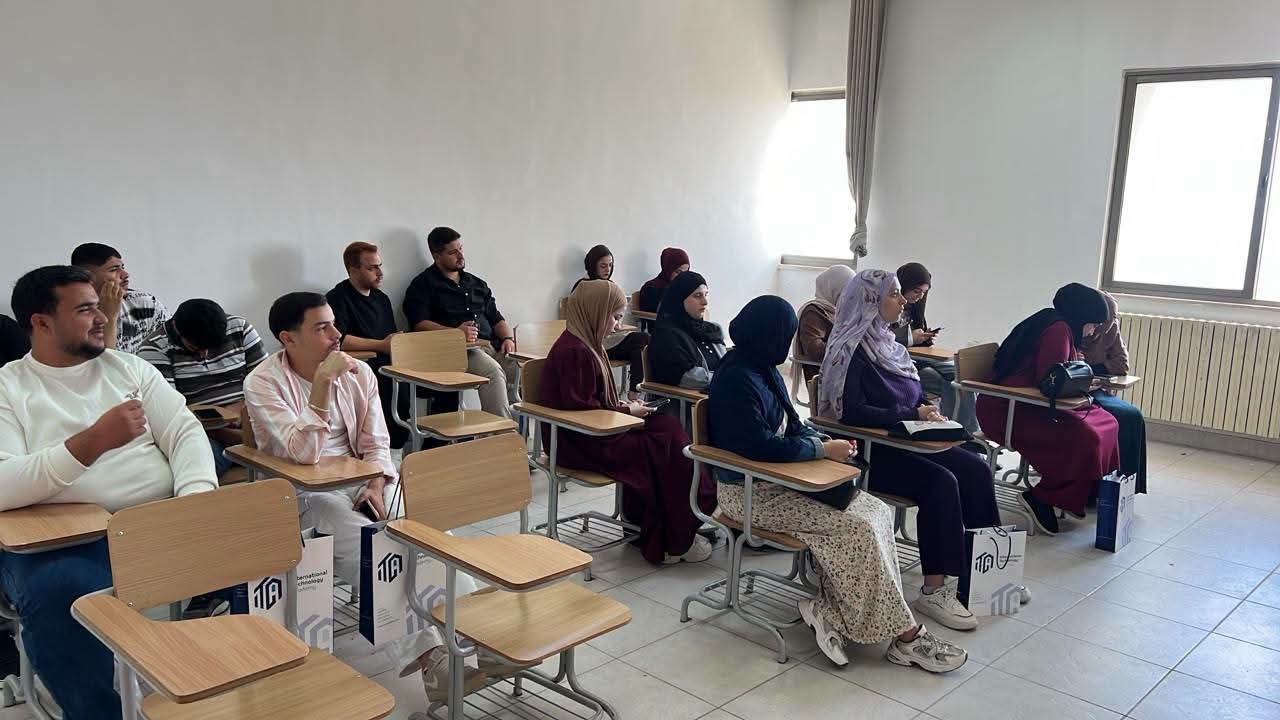 عجلون الوطنية تطلق دبلومَي صناعة المحتوى والذكاء الاصطناعي وإدارة الموارد البشرية