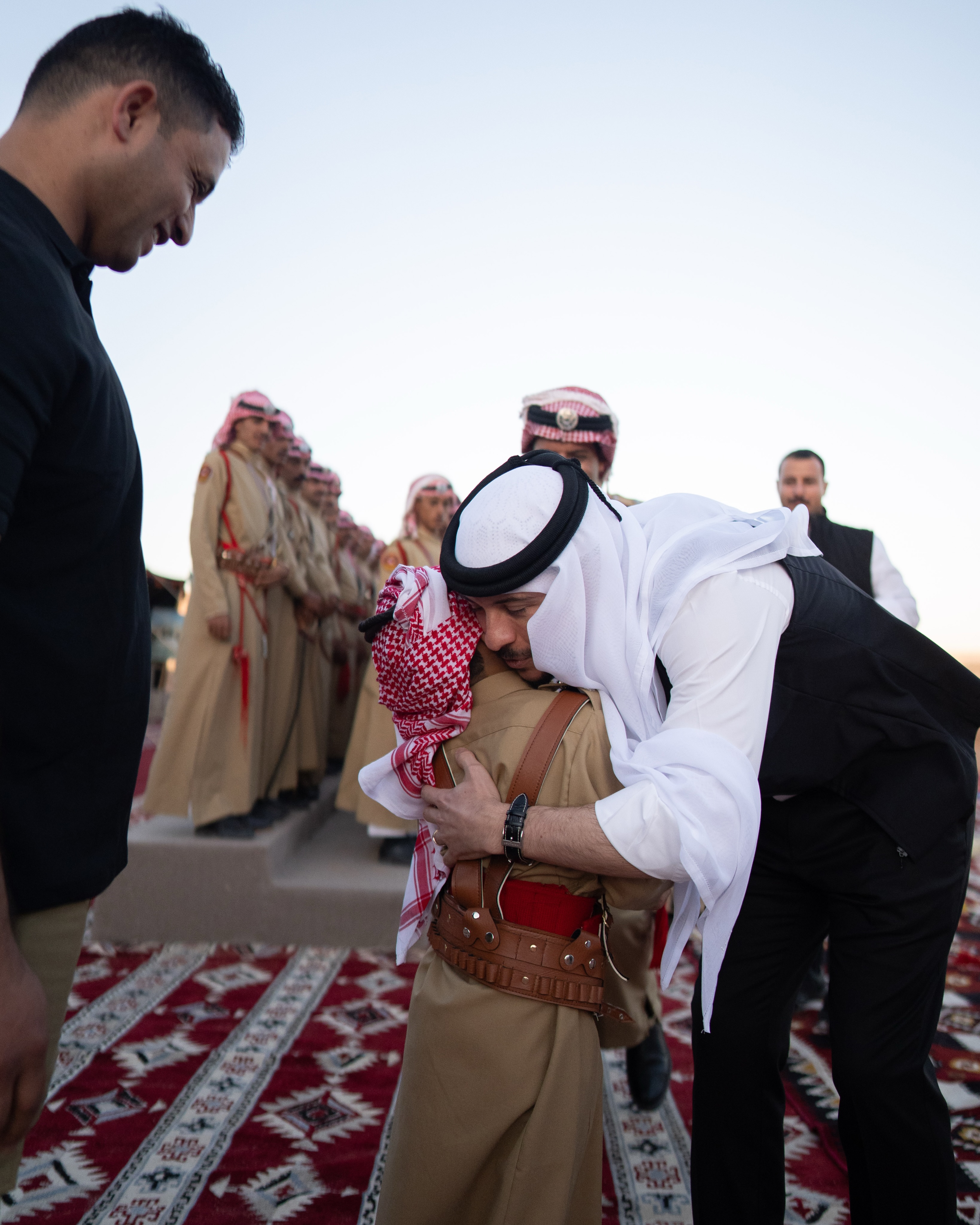 ولي العهد ينشر لقطات من حفل ختام بطولة العالم للقدرة الدولية للهجن