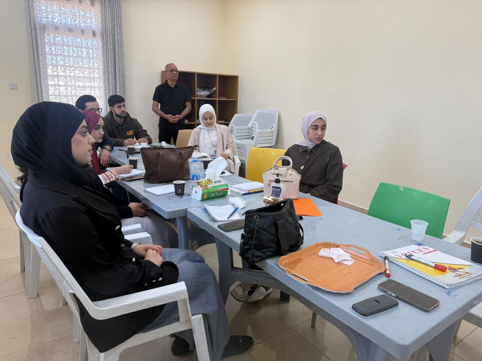 اختتام برنامج اللغة الإنجليزية للباحثين عن عمل في مركز شباب وشابات الرمثا