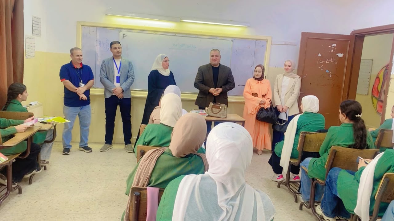 جلسة تعريفية بجائزة الحسين بن عبدالله الثاني للعمل التطوعي في دير أبي سعيد