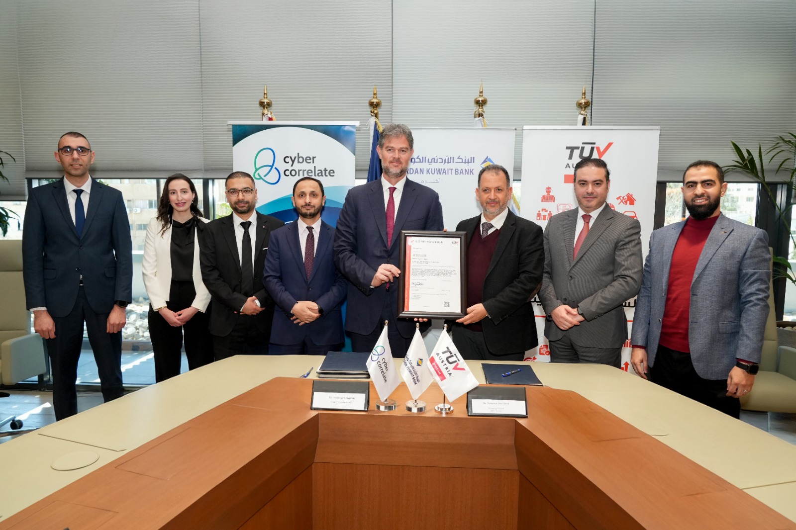 البنك الأردني الكويتي يحصل على شهادة المواءمة مع المعيار الدولي (ISO 31000:2018) في إدارة المخاطر