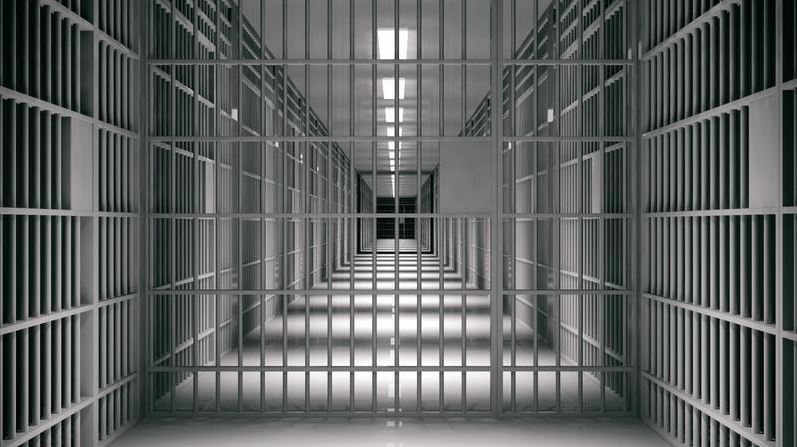 النزاهة: توقيف 3 موظفين في العلوم والتكنولوجيا بتهمة اختلاس 120 ألف دينار