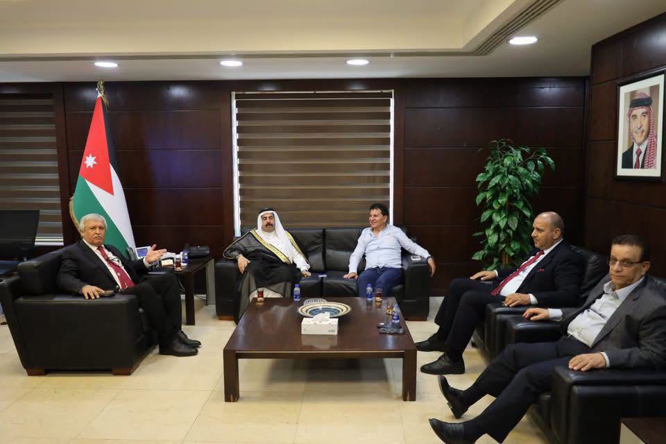 البدادوة يلتقي القطامين ونقيب أصحاب الشاحنات ويؤكد أهمية تطوير القطاع