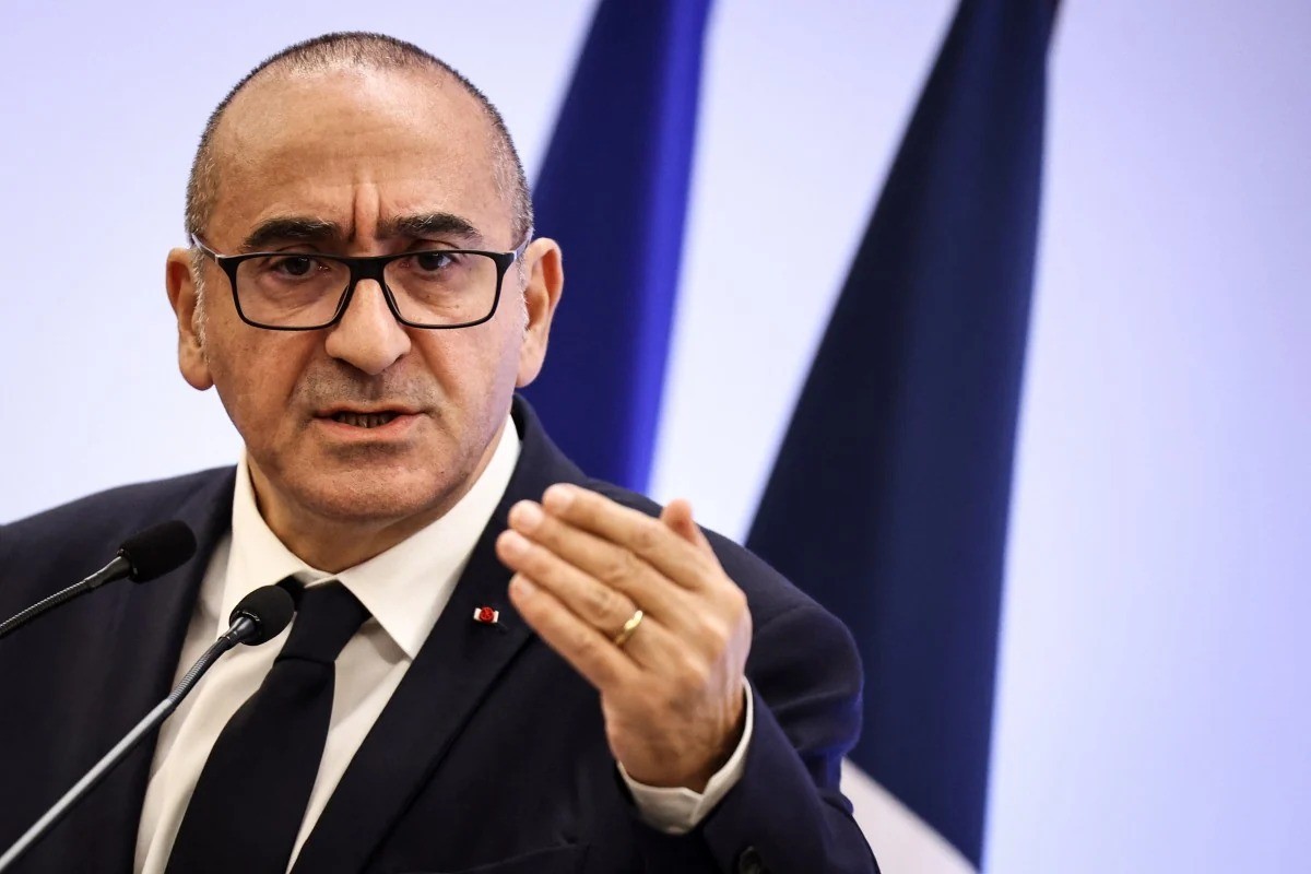 وزير الداخلية الفرنسي يحذر من خطر اضطرابات كبير في الاحتجاجات المرتقبة