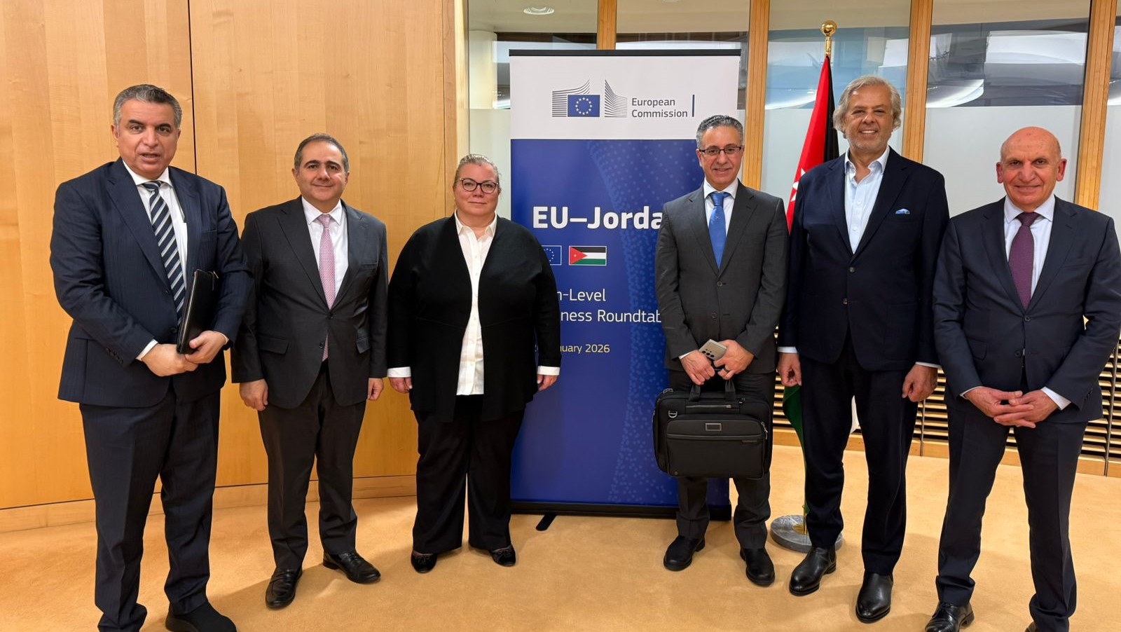وفد وزاري أردني يبدأ جولة أوروبية تحضيرًا لمؤتمر الاستثمار