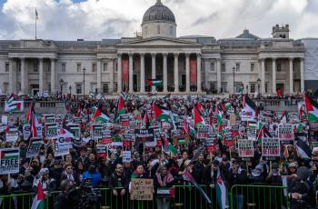 احتجاجات بريطانية تطالب بوقف مبيعات الأسلحة إلى إسرائيل  
