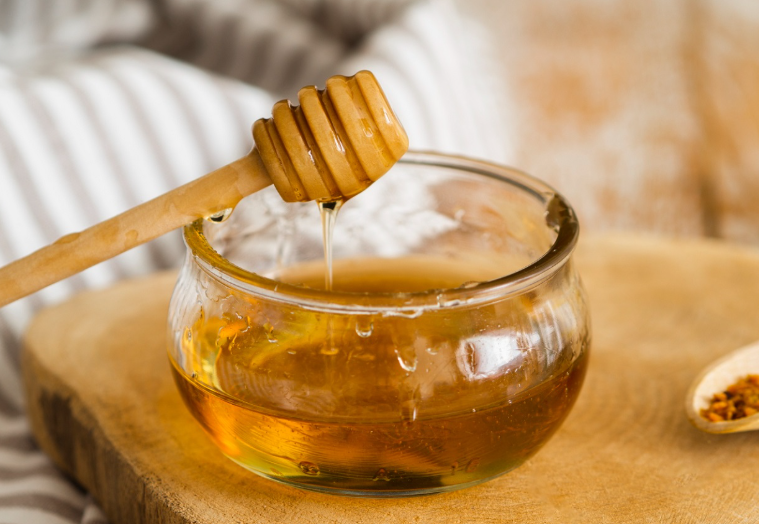 ماسك العسل للشعر ..  إليكِ طرق تحضيره بالخطوات وأهم فوائده