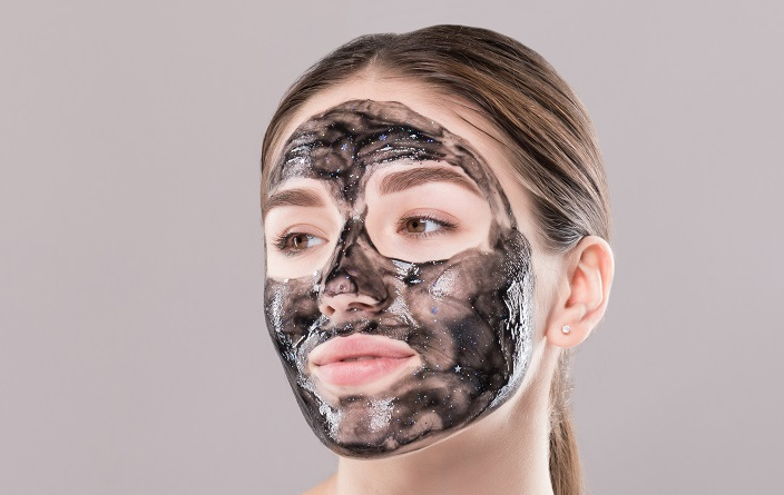 ماسكات طبيعية لإزالة الرؤوس السوداء بفعالية مذهلة في المنزل