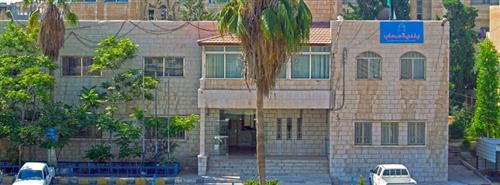 توفر فرص عمل لعاملات خياطة في سحاب 