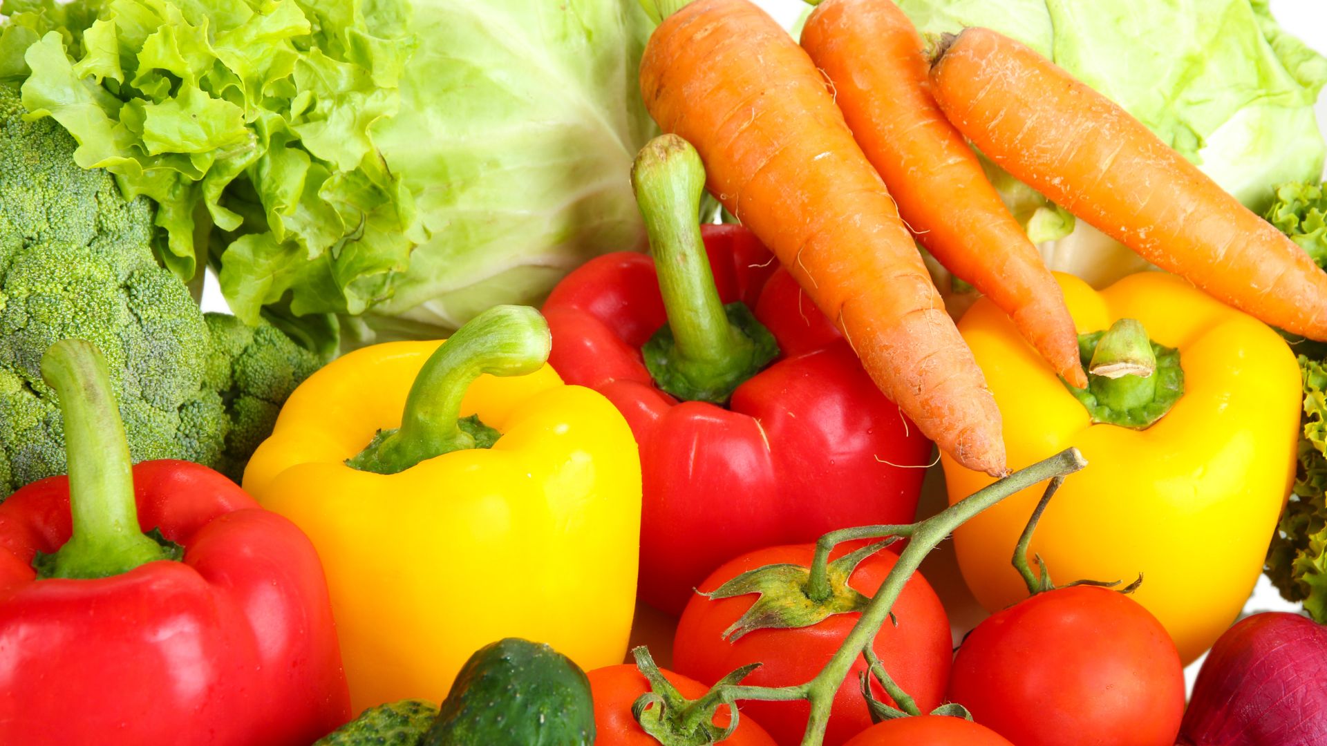 أسعار الخضار والفواكه في السوق المركزي الخميس 