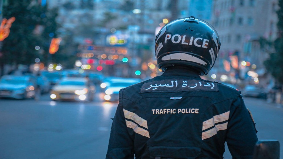 أزمة مرورية خانقة إثر تعطل حافلة كبيرة على دوار الداخلية