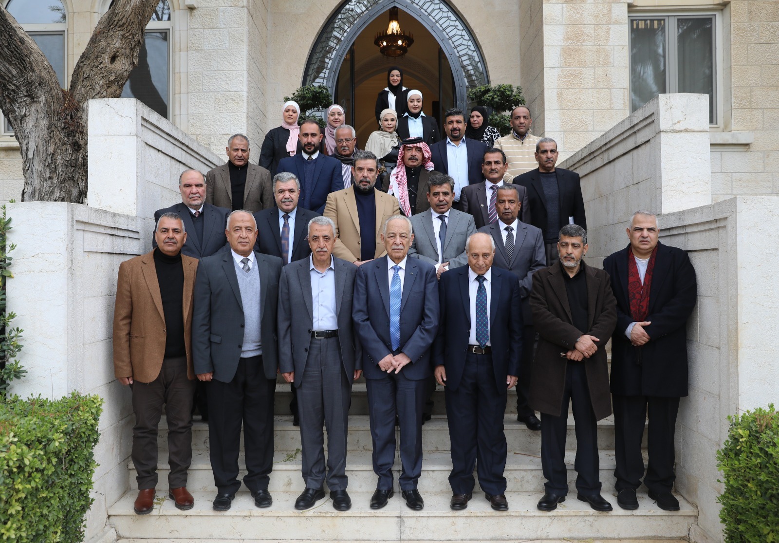 العيسوي يلتقي وفدا من أبناء عشيرة الرتيمة