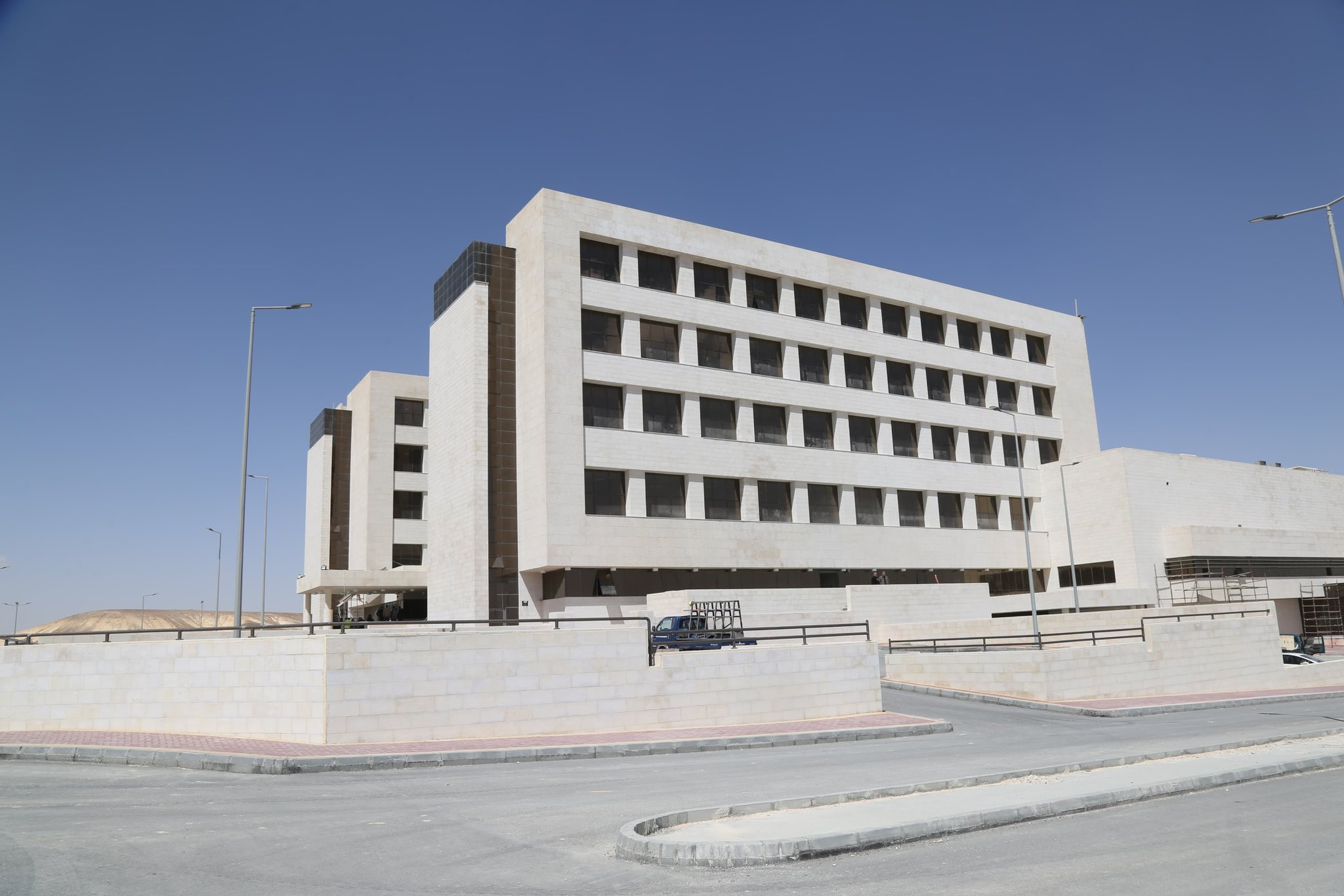 الأشغال: بدء إجراءات تسليم مستشفى معان العسكري للخدمات الطبية 