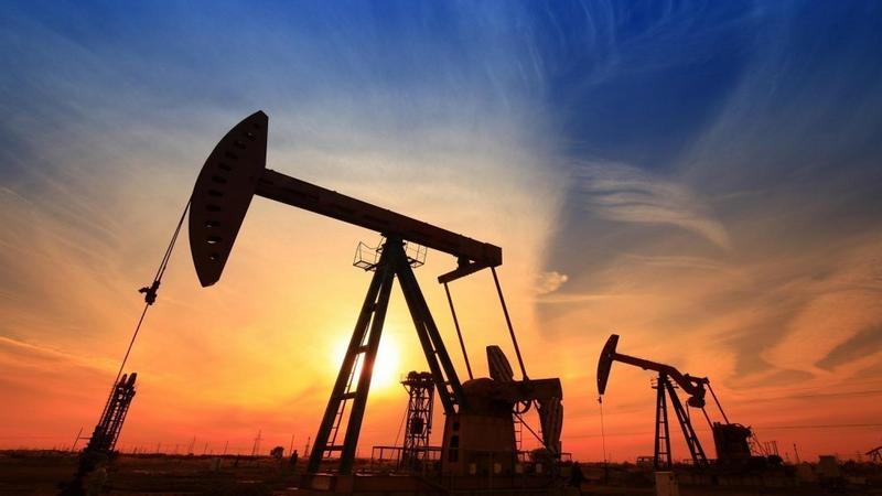 ارتفاع أسعار النفط عالميا وتسجيل مكاسب أسبوعية