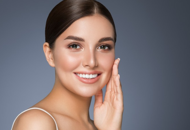 اكتشفي المكون الطبيعي الذي يعيد لبشرتك شبابها ومرونتها