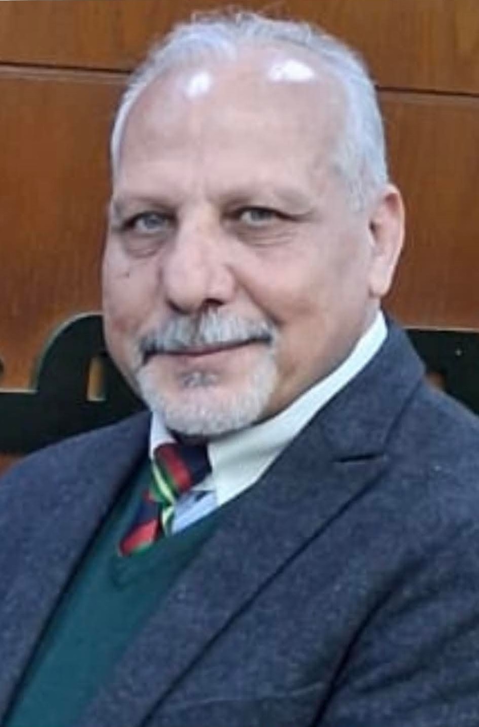 الدكتور عماد ..  يكتب التاريخ في الطفولة المبكرة