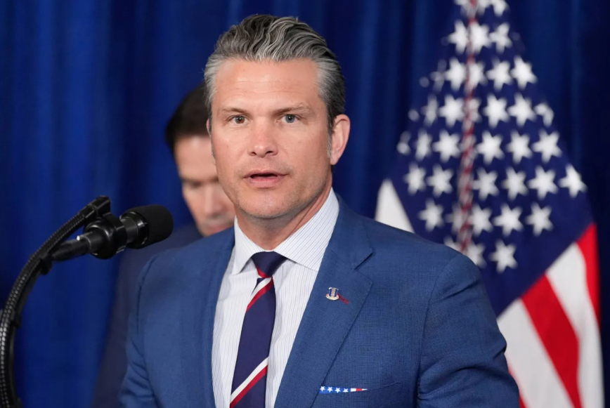 وزير الحرب الأمريكي: 200 جندي دخلوا كاراكاس للقبض على مادورو