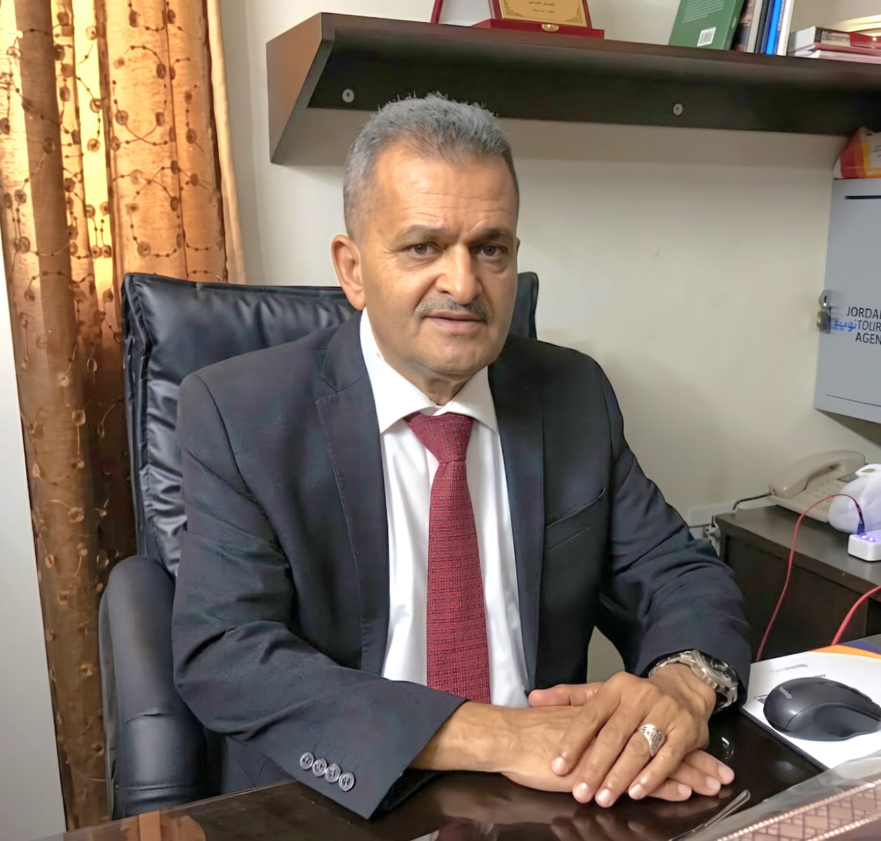 المعلم ..  صانع الأجيال وبوصلة نهضة الأوطان
