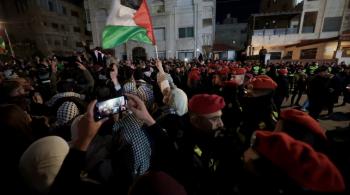 تظاهرة جديدة في محيط سفارة الاحتلال في عمّان تضامنًا مع غزة