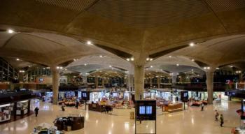 مختصون: إغلاق مكتب تنسيق المرضى في المطار مسمار في نعش السياحة 