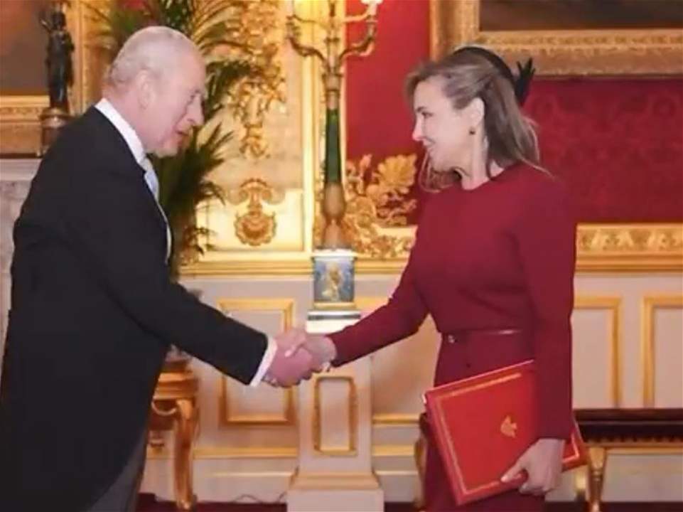 إبنة نبيه بري تسلم اوراق اعتمادها سفيرة في بريطانيا