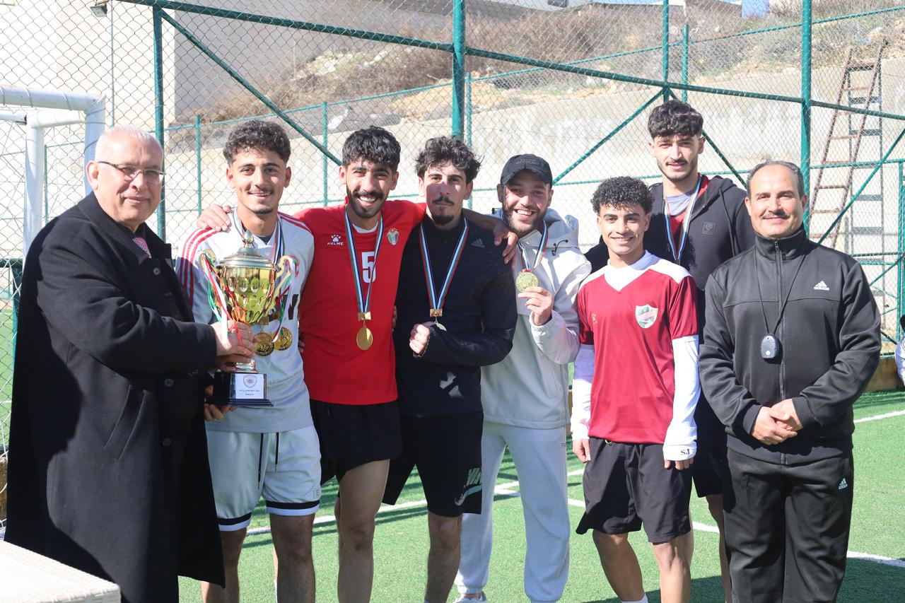 اختتام خماسي كرة القدم في الكلية الجامعية العربية للتكنولوجيا