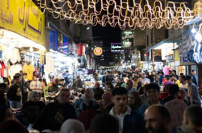 الأمن: تعزيز الأسواق التجارية بالمجموعات للحفاظ على الانسيابية 