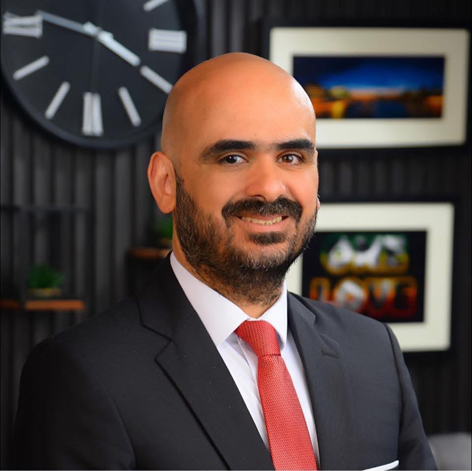 الدكتور بشار النسور  ..  مبارك المنصب الجديد في الصحة 