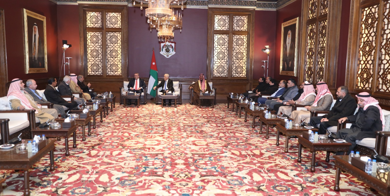 العيسوي يلتقي وفدا من أبناء البويضة بلواء الرمثا