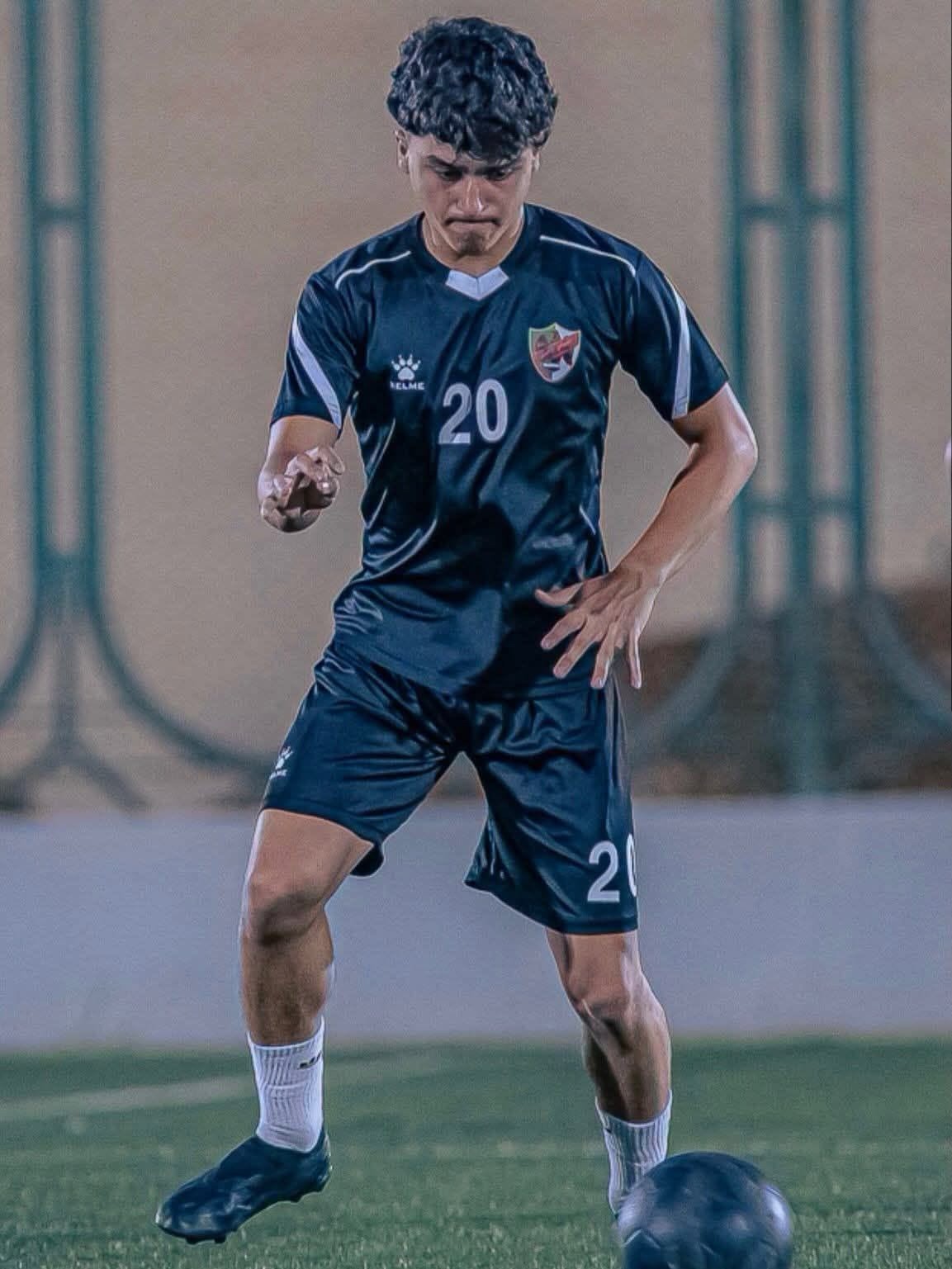 وفاة لاعب نادي الأهلي معتصم الطويل