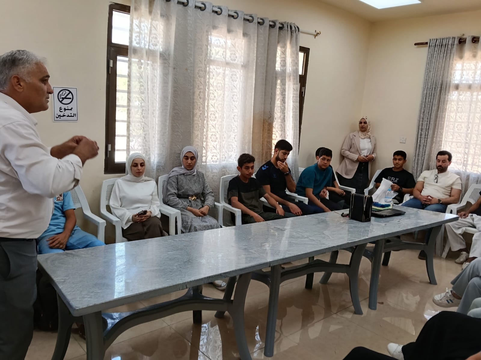 مركز شباب الرمثا ينظم لقاءً توعويًا حول أثر التطوع في خدمة المجتمع
