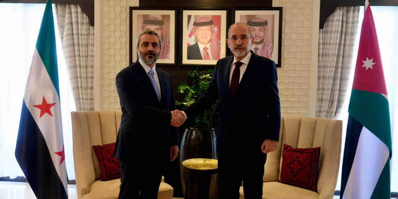 الصفدي يجري مُباحثات موسَّعة مع نظيره السوري في العقبة