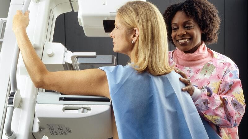 5 فحوصات يجب أن تقوم بها كل امرأة بعد سن الأربعين
