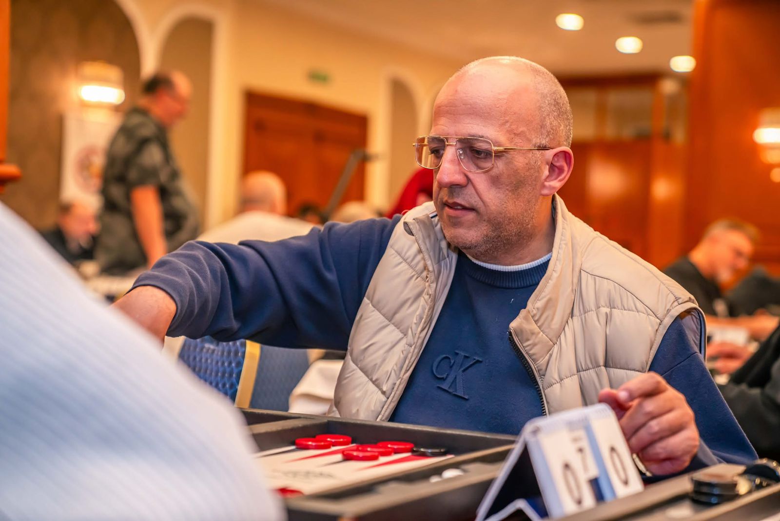 حدادين يشارك ببطولة بلغاريا الدولية لطاولة الزهر 2026