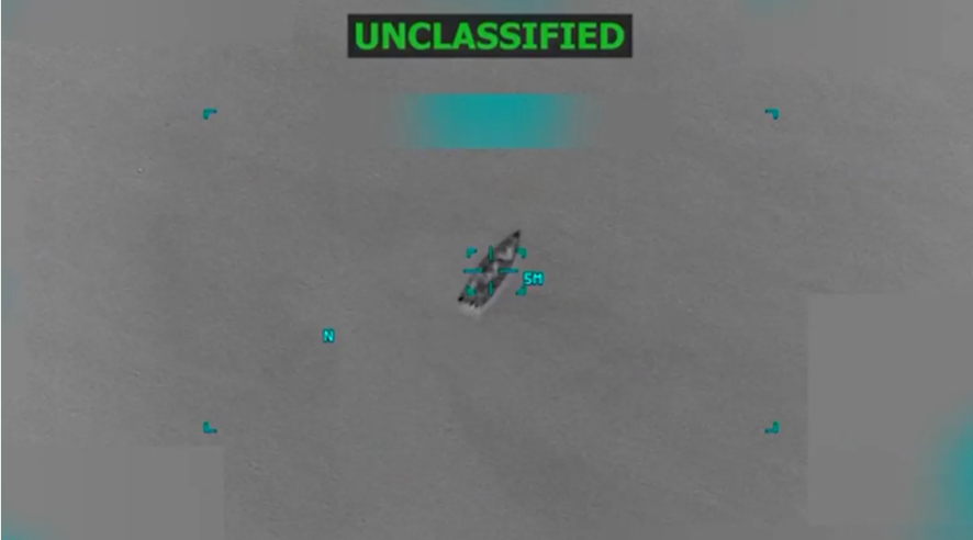 3 قتلى بقصف أمريكا على سفينة في الكاريبي 