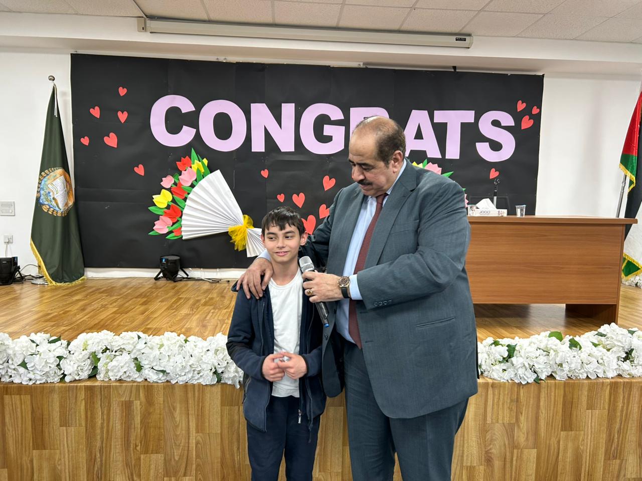 قشوع يحاضر عن أردن المنجز والمنجزات