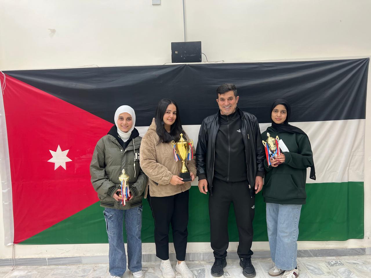 اختتام بطولة الشطرنج الرمضانية في مركز شابات سحاب 