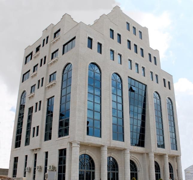 عطاء استئجار مبنى للمجلس الصحي العالي 