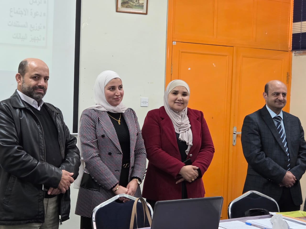 البكار تتابع دورة مدخل إلى القيادة التعليمية