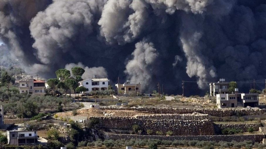 غارات إسرائيلية كثيفة ومواجهات ميدانية عند بلدة الطيبة اللبنانية